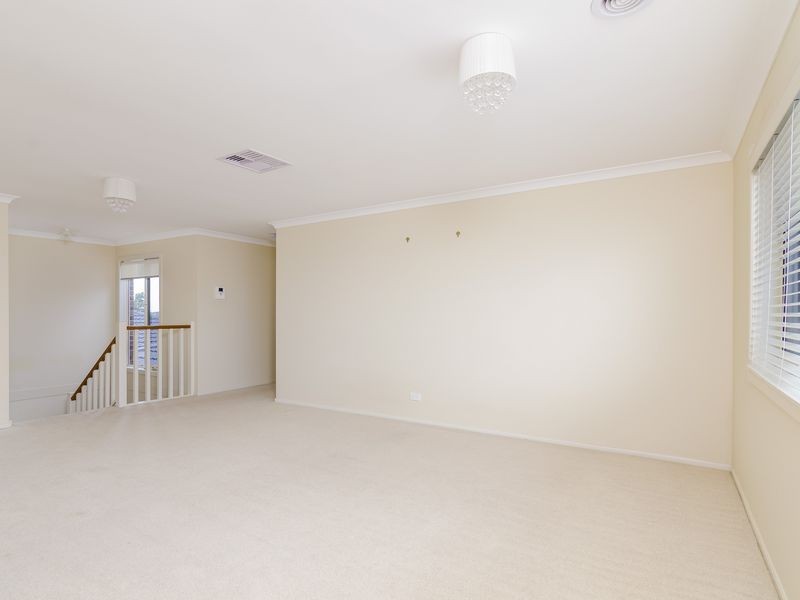 8 Glider Street, Point Cook VIC 3030