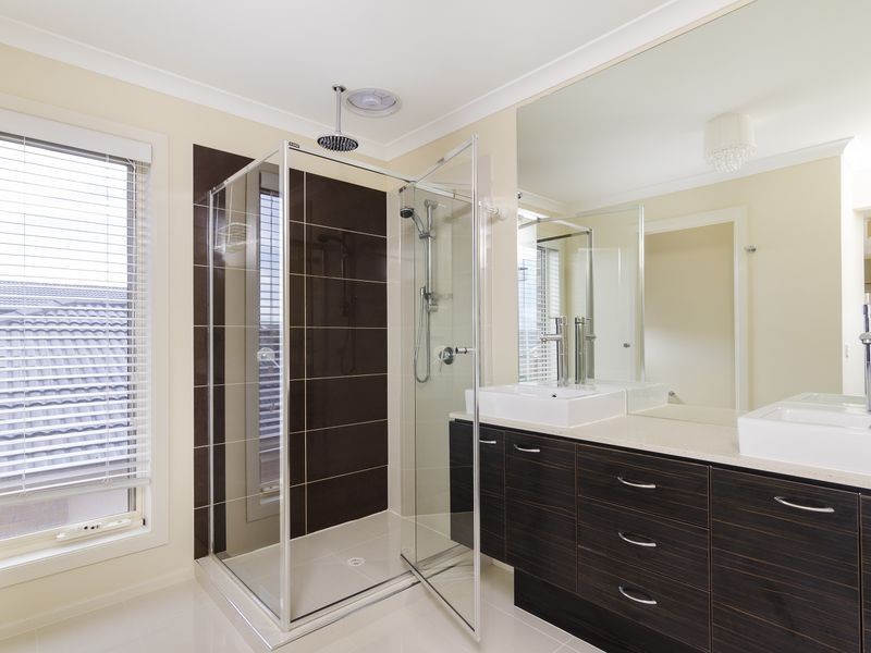 8 Glider Street, Point Cook VIC 3030