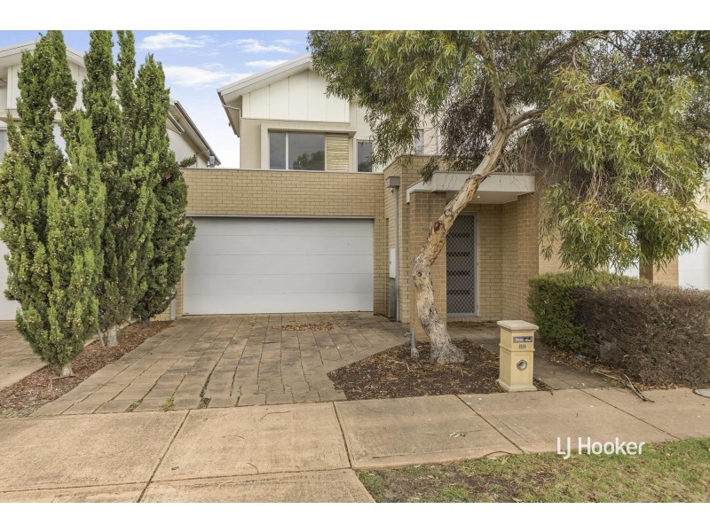 89 Broadbeach Circuit, Point Cook VIC 3030