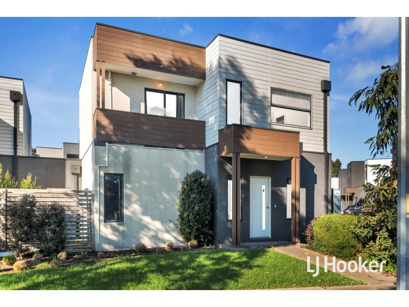 1 Dominic Road, Pakenham VIC 3810