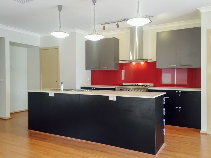 12 Tiarella Street, Point Cook VIC 3030