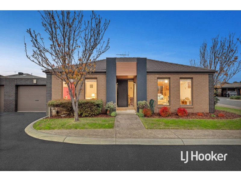 10/3 Campaspe Way, Point Cook VIC 3030