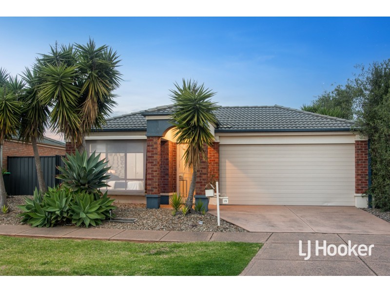 15 Dexter Grove, Point Cook VIC 3030