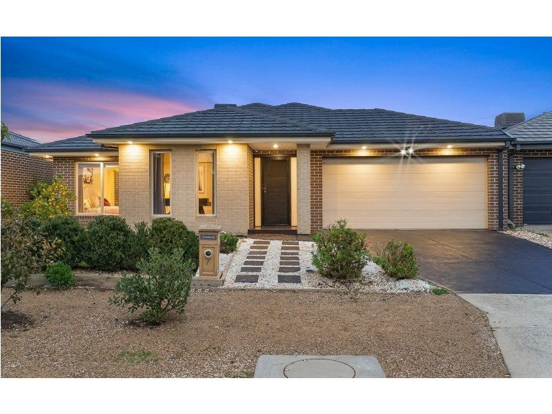 7 Jacana Crescent, Williams Landing VIC 3027