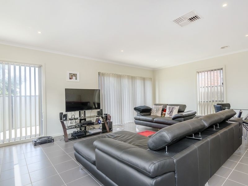 25/39 Astley Crescent, Point Cook VIC 3030