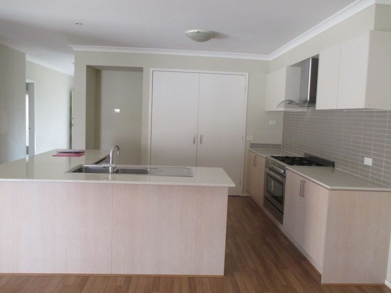 5 Tarango Drive, Point Cook VIC 3030