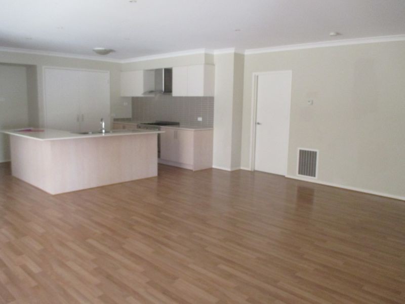 5 Tarango Drive, Point Cook VIC 3030