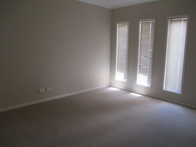 5 Tarango Drive, Point Cook VIC 3030