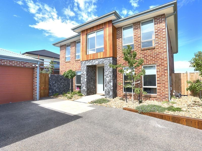 9 Windmill Way, Point Cook VIC 3030