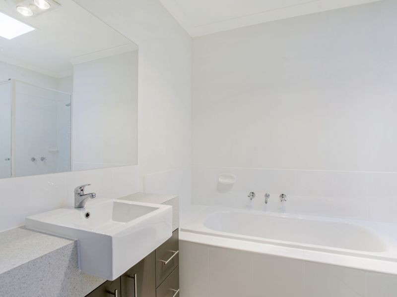 8/24 Findon Court, Point Cook VIC 3030