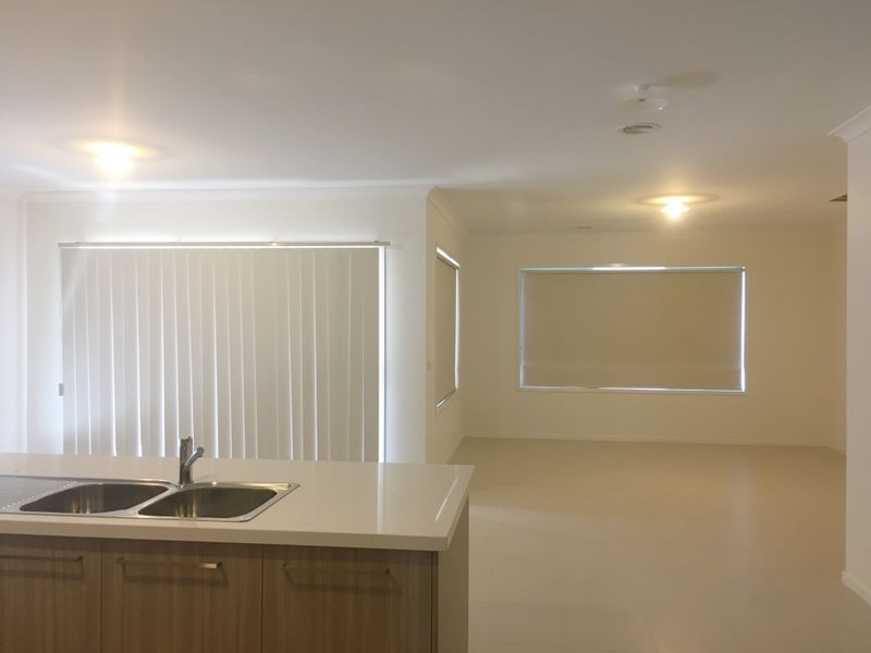 17 Hanworth Avenue, Williams Landing VIC 3027