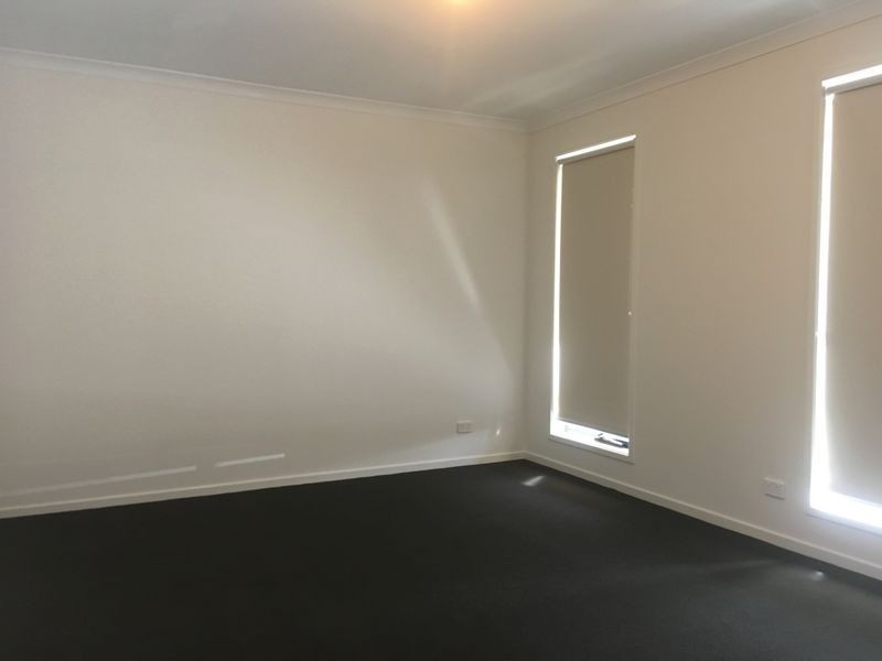 17 Hanworth Avenue, Williams Landing VIC 3027