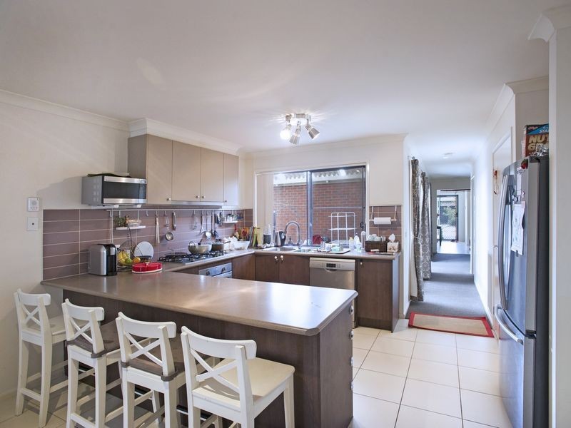 42 Lindsay Gardens, Point Cook VIC 3030