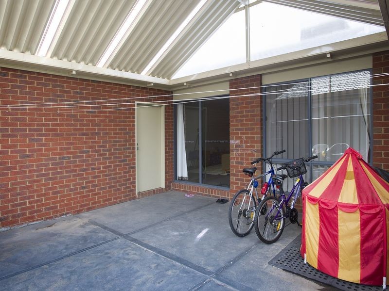 42 Lindsay Gardens, Point Cook VIC 3030