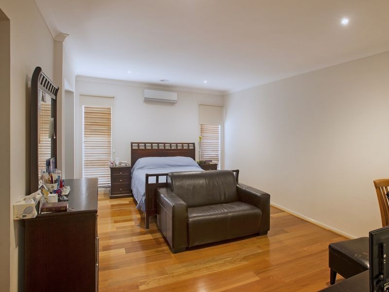 15 Nigella Drive, Point Cook VIC 3030