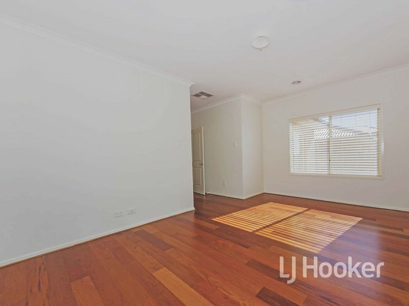 67 Beachview Parade, Sanctuary Lakes VIC 3030