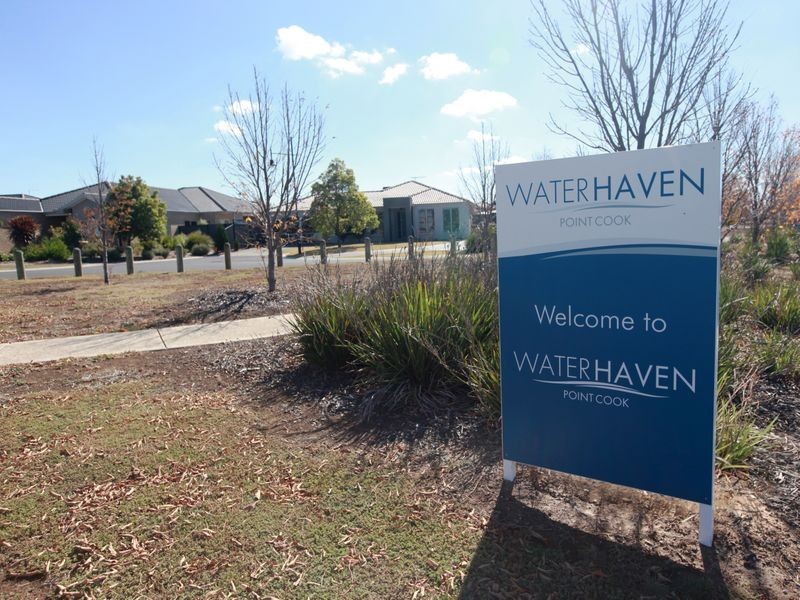 5 Broadstone Way, Point Cook VIC 3030