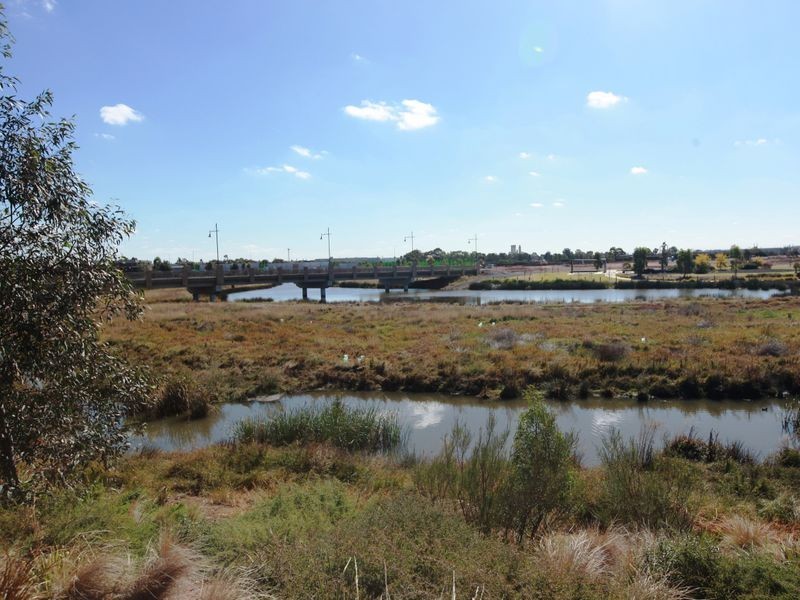 5 Broadstone Way, Point Cook VIC 3030