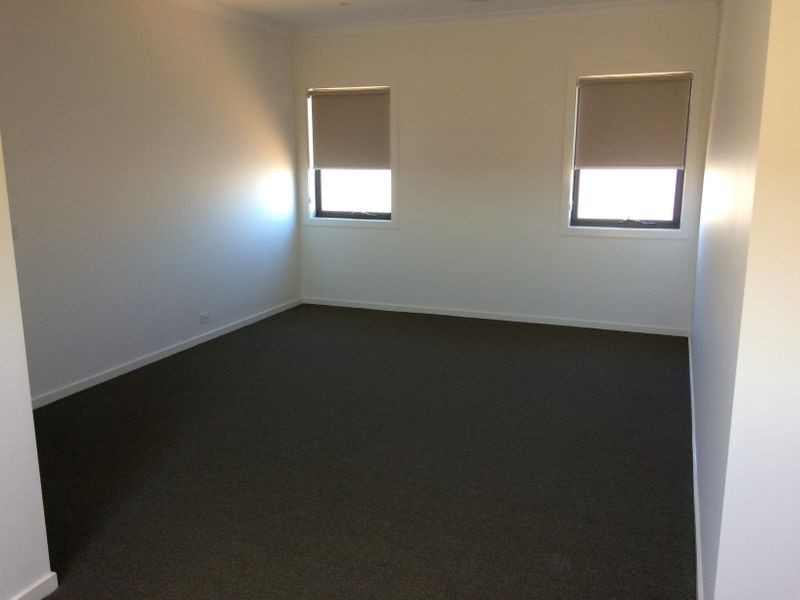 14 Living Crescent, Point Cook VIC 3030