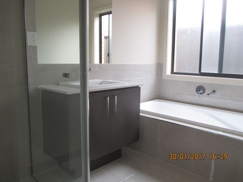 41 Terrene Terrace, Point Cook VIC 3030