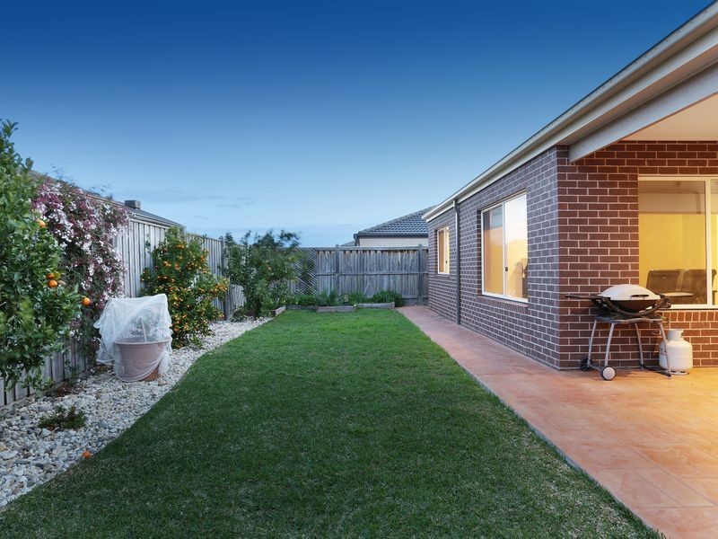 19 Boathaven Road, Point Cook VIC 3030
