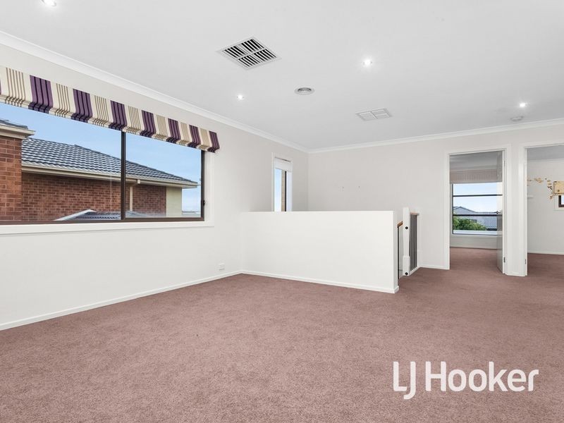 18 Hugo Drive, Point Cook VIC 3030