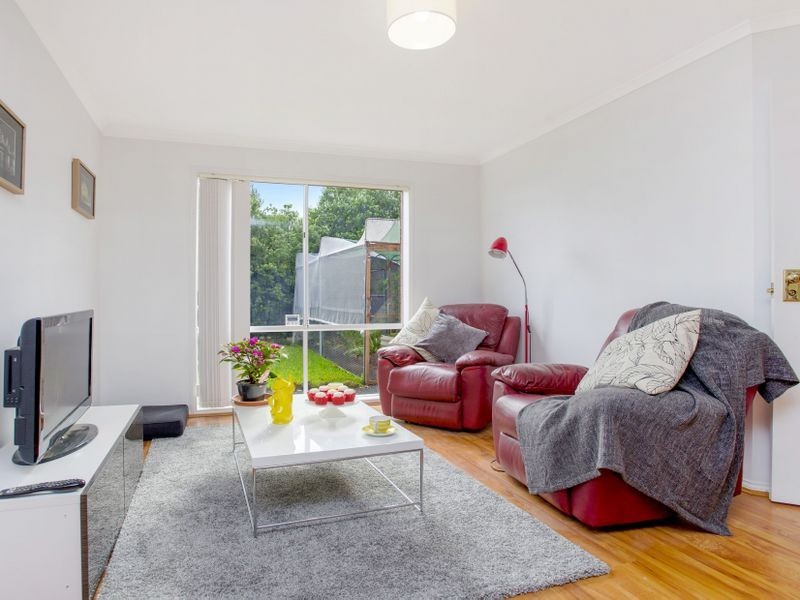 24 Ruben Drive, Sydenham VIC 3037