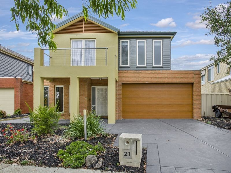 21 Central Park Avenue, Point Cook VIC 3030