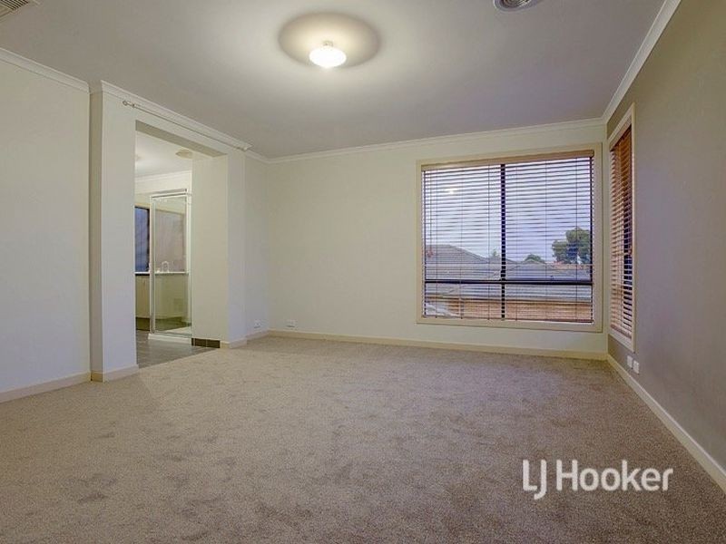 25 Central Park Avenue, Point Cook VIC 3030