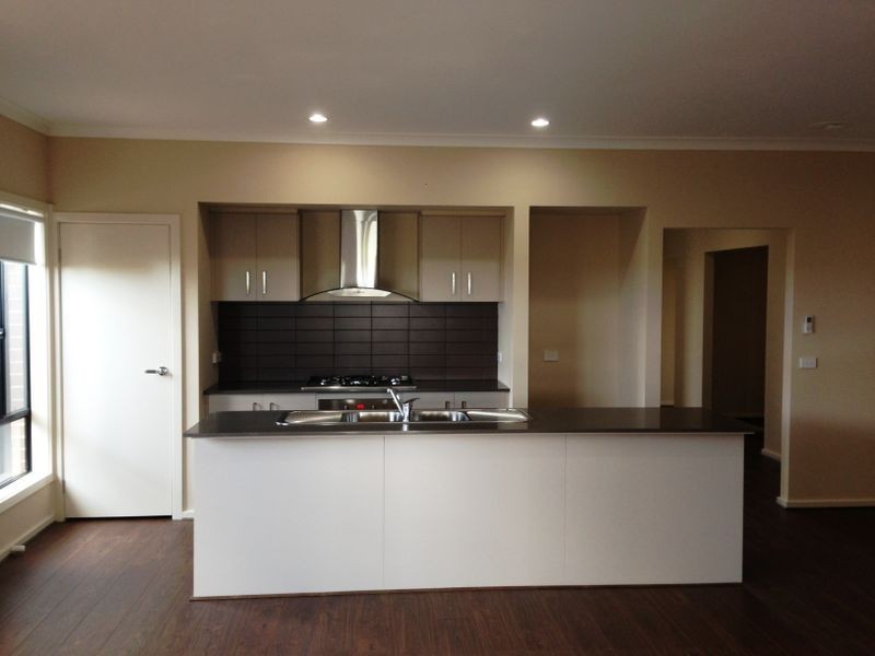 18 Ningaloo Street, Tarneit VIC 3029