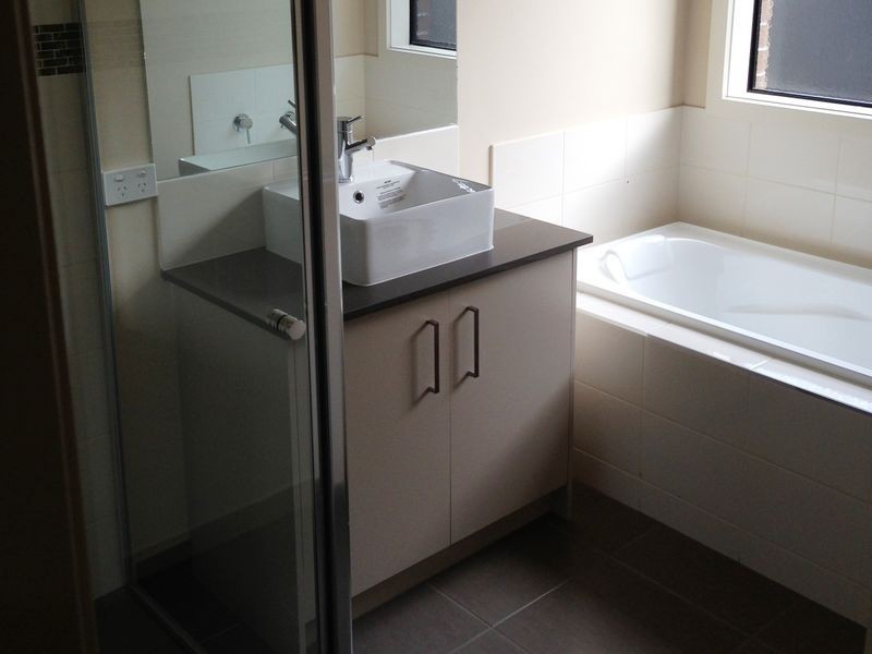 18 Ningaloo Street, Tarneit VIC 3029