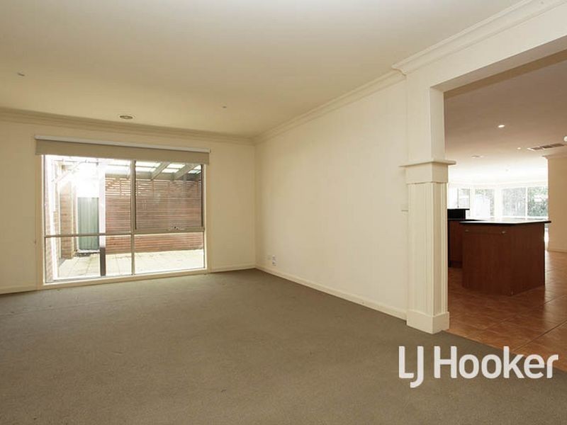 74 Dalkeith Drive, Point Cook VIC 3030