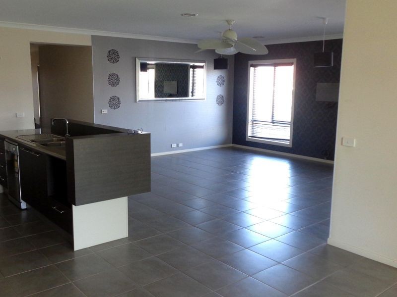 10 Begg Avenue, Truganina VIC 3029