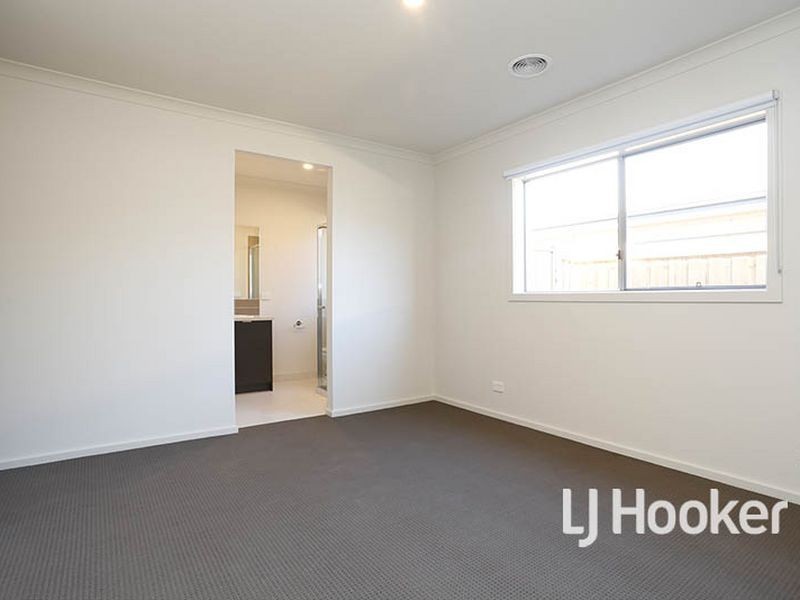 3 Minnehaha Way, Point Cook VIC 3030
