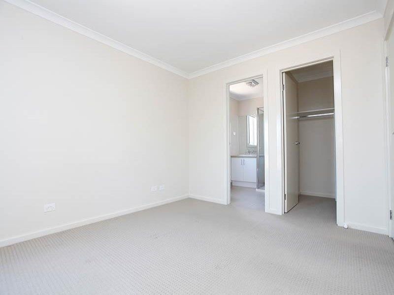 14 Nossal Drive, Point Cook VIC 3030