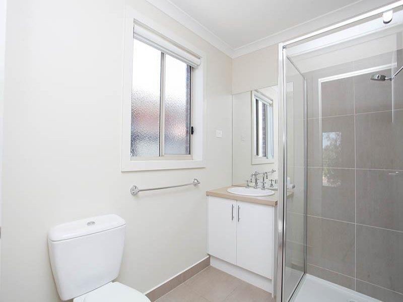 14 Nossal Drive, Point Cook VIC 3030