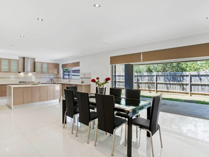 21 Sumner Crescent, Point Cook VIC 3030