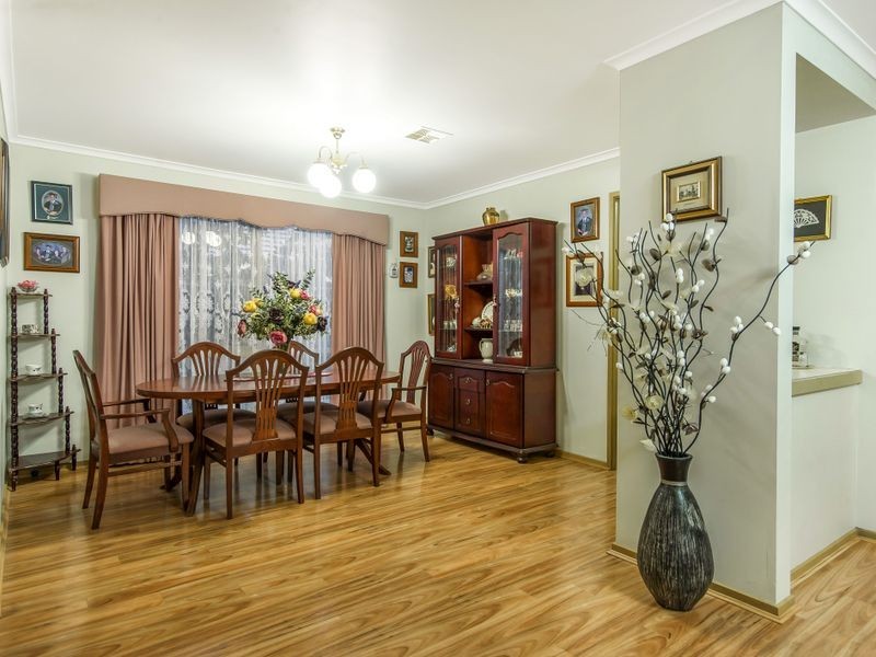 11 Westleigh Drive, Werribee VIC 3030