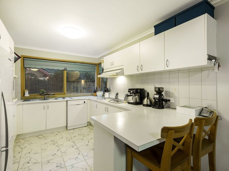 11 Westleigh Drive, Werribee VIC 3030