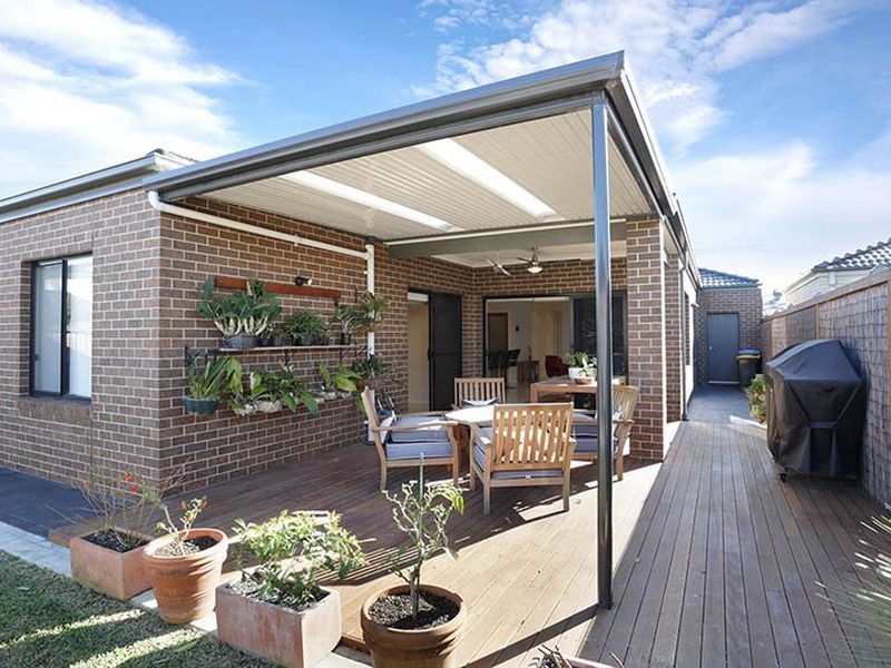 8 Waves Drive, Point Cook VIC 3030