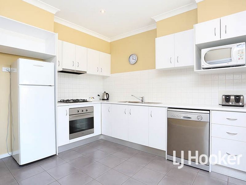 15/9 Greg Norman Drive, Sanctuary Lakes VIC 3030