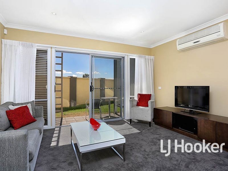 15/9 Greg Norman Drive, Sanctuary Lakes VIC 3030