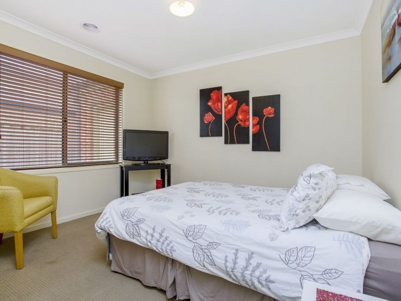 45 Waiben Crescent, Point Cook VIC 3030