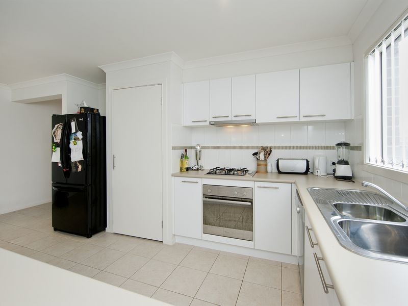 10 Truscott Grove, Point Cook VIC 3030