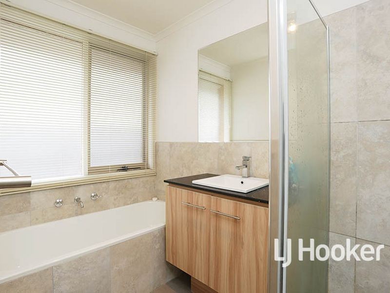 13 Rosscommon Place, Seabrook VIC 3028