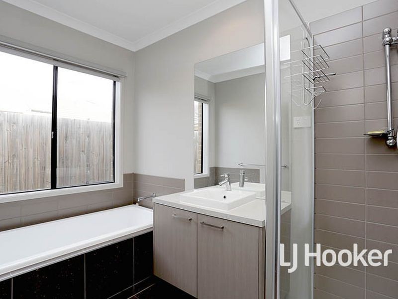 13 Pinoak Street, Point Cook VIC 3030