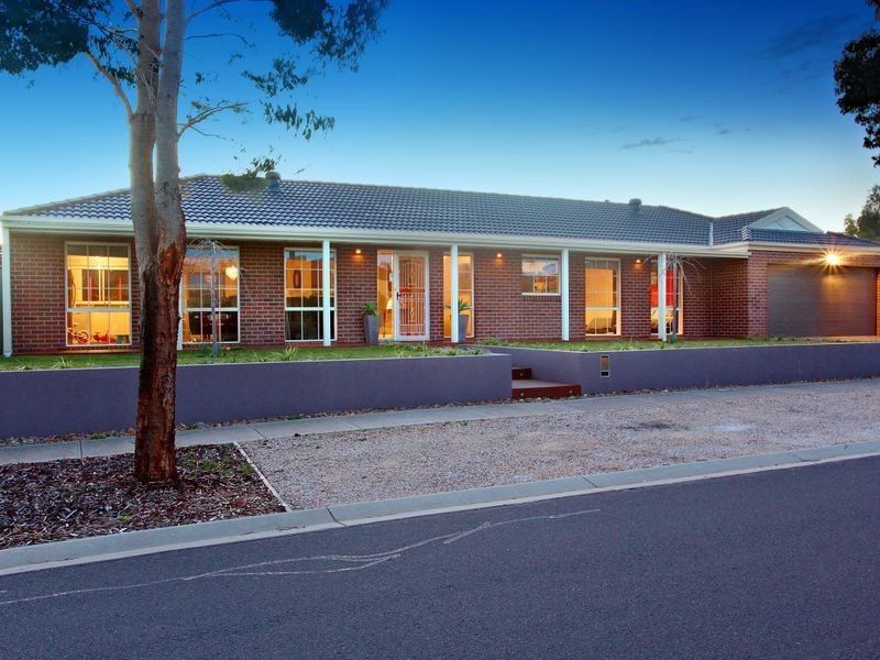 10 Orana Street, Wyndham Vale VIC 3024
