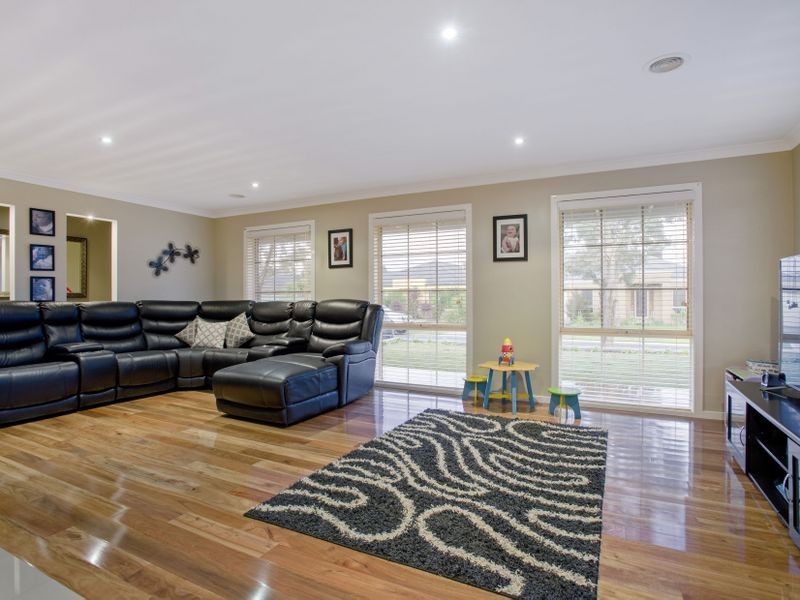 10 Orana Street, Wyndham Vale VIC 3024