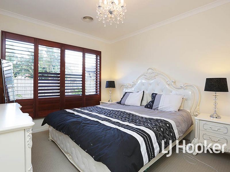 21 Viola Avenue, Point Cook VIC 3030