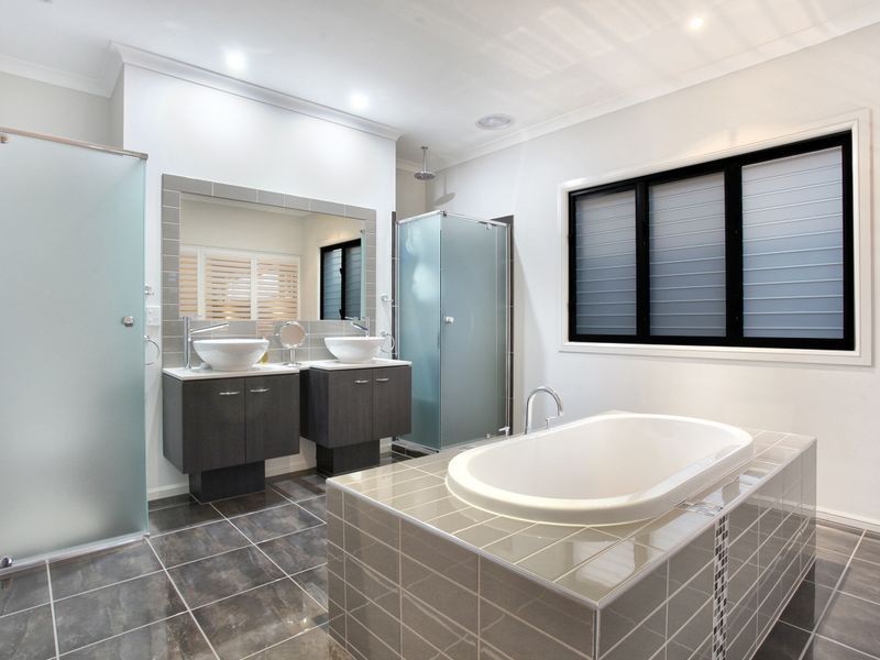 23 Tobago Avenue, Point Cook VIC 3030